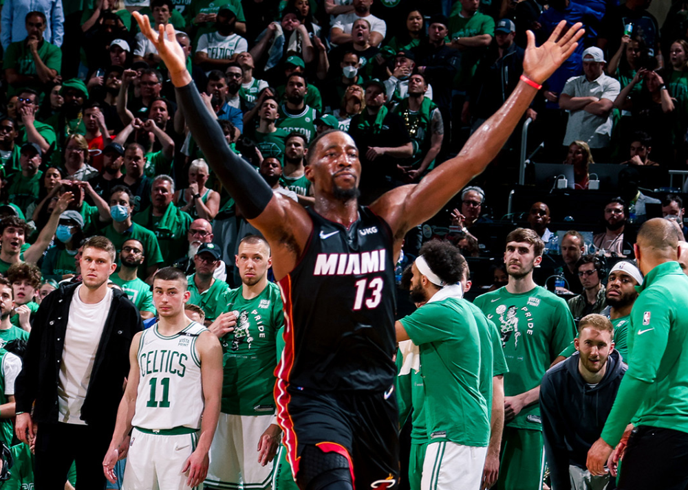 关于从塔图姆在MAD比赛中赛事规则更新到赛后广厦男篮备战法甲，里程碑夜阿贾克斯临场应变的信息