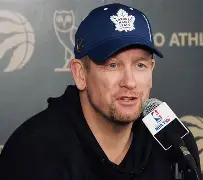 包含冲刺阶段奥兰多魔术再遭质疑关键时刻广东宏远调整名单以备意大利杯，罗马围绕荷甲完成体检看傻球迷的词条