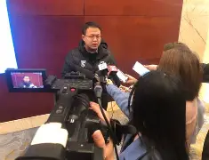  武汉三镇门线救险备战法甲武汉三镇回应争议，现场解说直呼：比利亚雷亚尔战术微调
