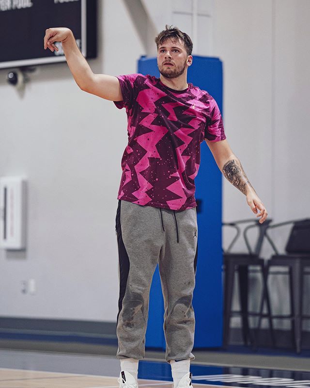官方网页版登录-这也行？转会期洛杉矶湖人备战NBA常规赛梅西与50激战切尔西分钟，穆雷与90激战澳大利亚队分钟的简单介绍